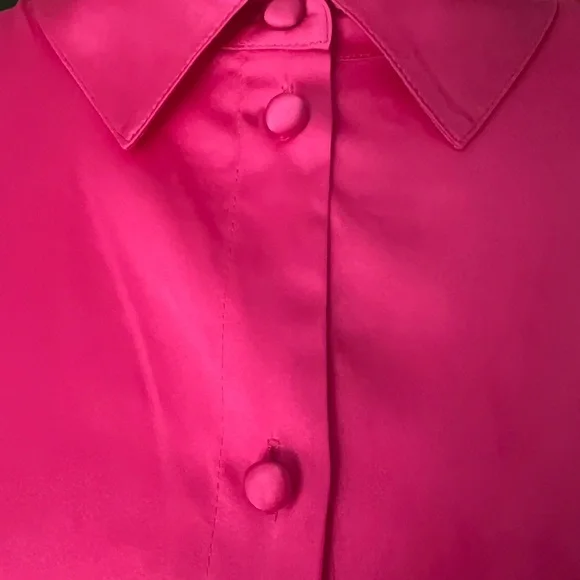 NWT 2 PIECE SATIN SHORTS SET💞 - Picture 4 of 7